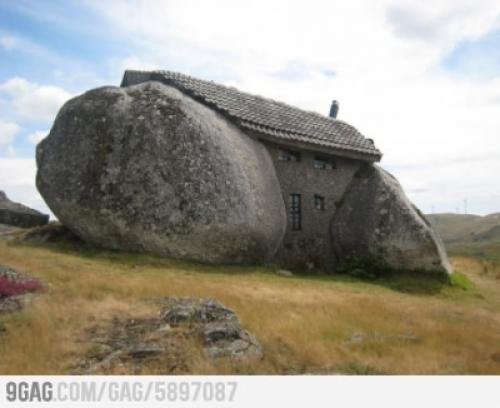  Stone house v Portugalsku 
