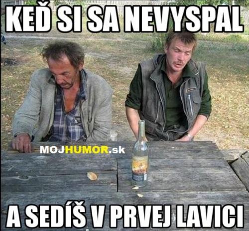  V první lavici nevyspalý 