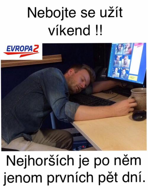  Víkend 