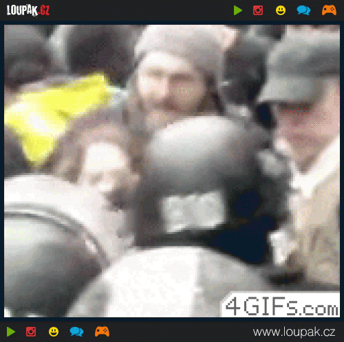  
OWS-protester-pepper-sprayed-face
 