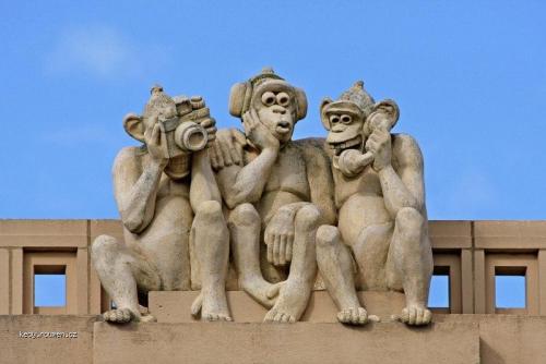  tri opice z pisku 