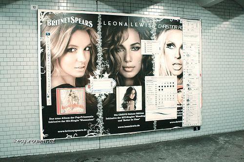  photoshop tools in subway billboard 