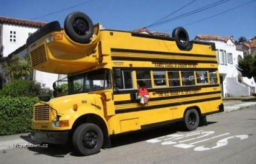  Strange school bus 
