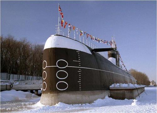  zamrzla ponorka 