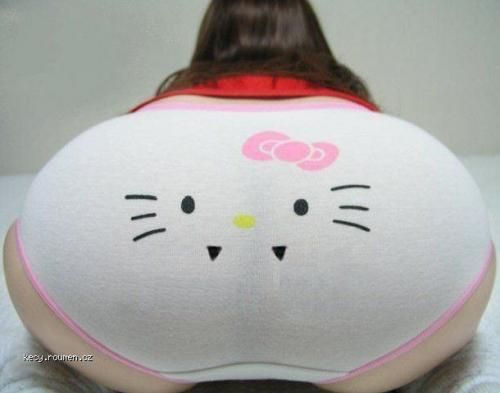  hello kitty ass 