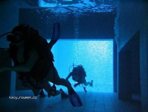 Worlds Deepest Swimming Pool 8