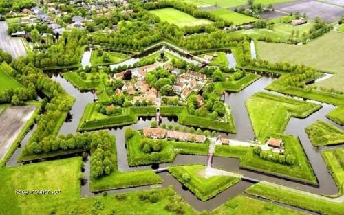 X Picture Of The Day  Bourtange  Village In Netherlands 