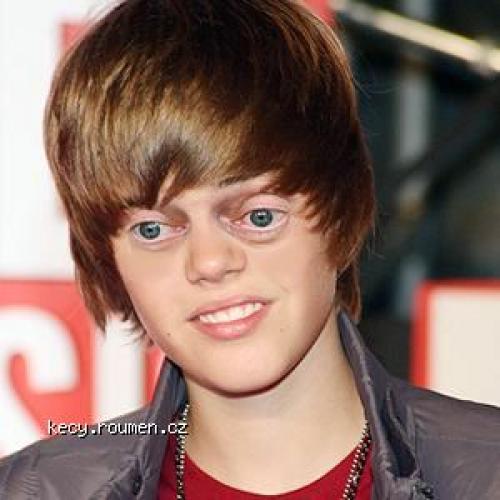  Justin Bieber with Steve Buscemi eyes 