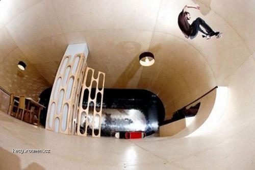 Skateboardable House With No Corners