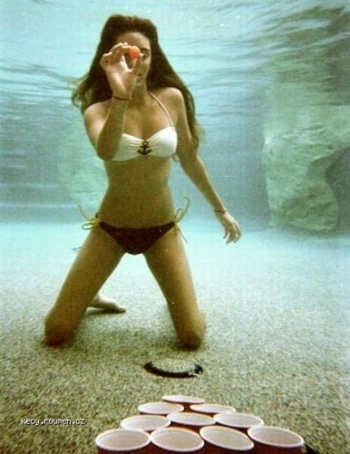  Underwater game 