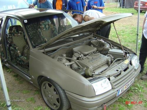  Armadni Opel Kadett 4 