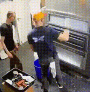 https://media.loupak.fun/soubory/obrazky_n/_GIF/1611/3065daily_gifdump_3061_05.gif