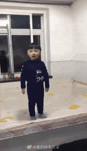 https://media.loupak.fun/soubory/obrazky_n/_GIF/2225/3601.gif