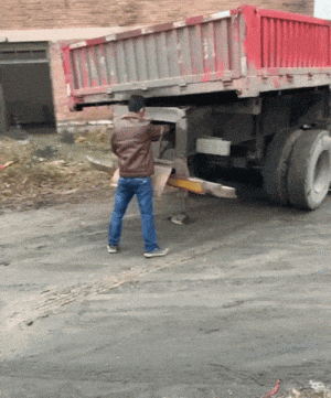 https://media.loupak.fun/soubory/obrazky_n/_GIF/3016/00342.gif