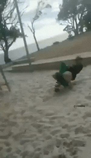 https://media.loupak.fun/soubory/obrazky_n/_GIF/3249/05003.gif