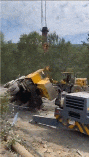 https://media.loupak.fun/soubory/obrazky_n/_GIF/3518/00002.gif
