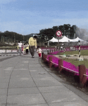 https://media.loupak.fun/soubory/obrazky_n/_GIF/3530/00241.gif