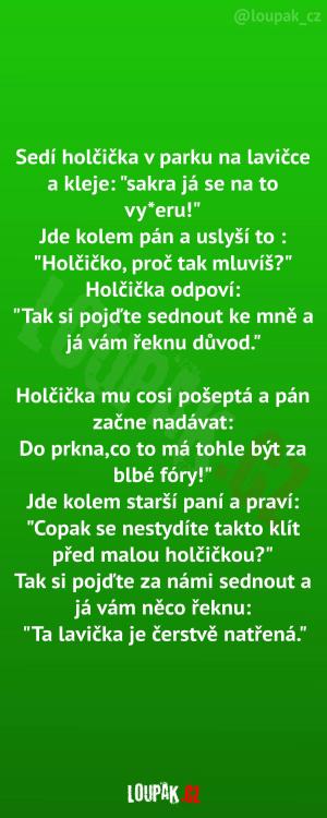 Sprostá holčička v parku