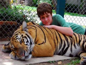 Tygr a kluk