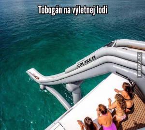 Tobogán na výletní lodi