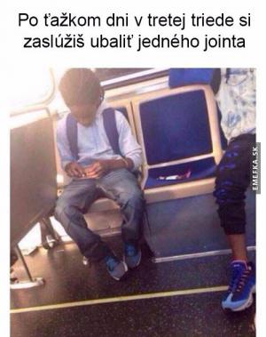 Je potřeba si dát jointa
