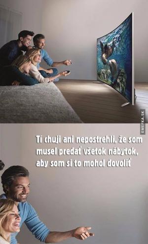 Všechen nábytek za telku