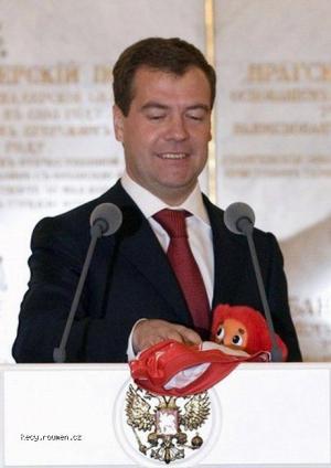 Medvedev ma sveho demona