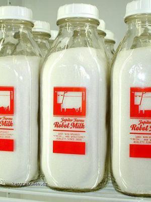 robot milk