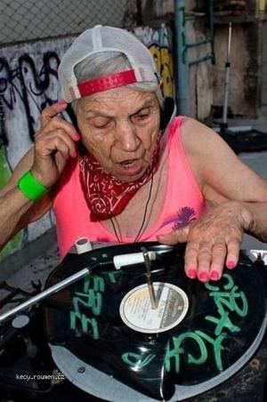 Granny DJ