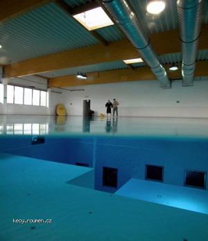 Worlds Deepest Swimming Pool 2
