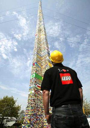 002 lego tower