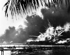 Amazing photos of the Japanese Raid on Pearl Harbour2