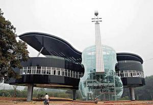 https://media.loupak.fun/soubory/obrazky_n/architekti/001.jpg