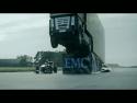  Kamion přeskočí formuli F1 