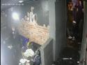        Holandští hooligans napadají hospodu       