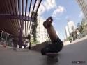        Jízda na skateboardu bez nohou       