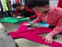      Asiati, mistři ve skládání oblečení     