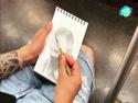      Kreslení portrétů náhodných lidí v metru     