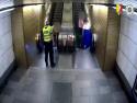      Praha – Chtěl utéct policii v metru     
