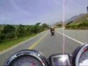 Pád ve 150 km/h na motorce