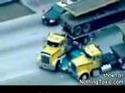 USA - Policejní honička a pomoc Trucků