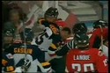 NHL - Útok na brankáře a následná bitka