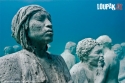 OBRÁZKY - Nádherné sochy pod vodou