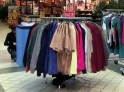 Nachytávka - Výběr šatů v obchodě