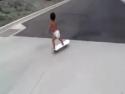 Nejmladší skateboardista na světě