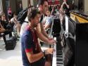 Klavír na pařížském nádraží