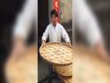 Borec - Čínský pekař koláčků