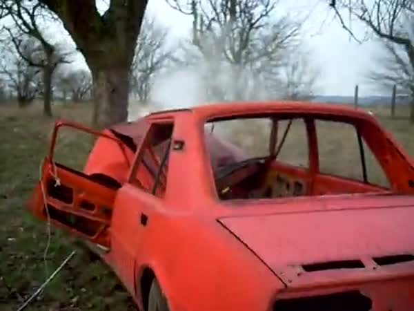 Idiot - Crashtest - Škoda 120