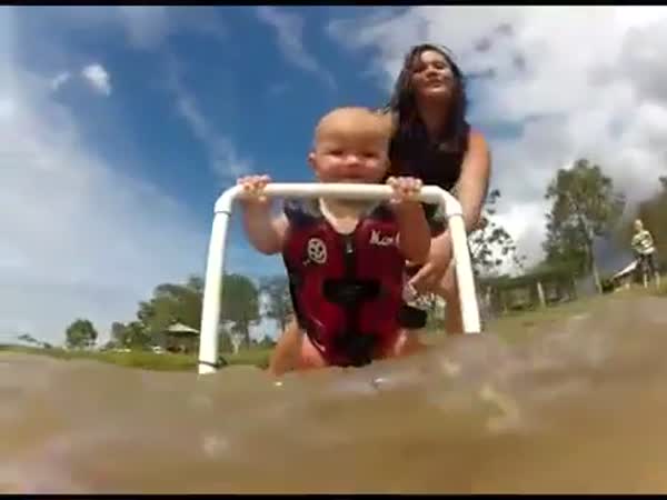 Na vodních lyžích od malička