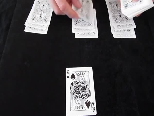       Kouzlo s kartami - Král je vůdce      